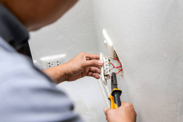 Best Electrical Outlet Repair  in Gatesville, TX
